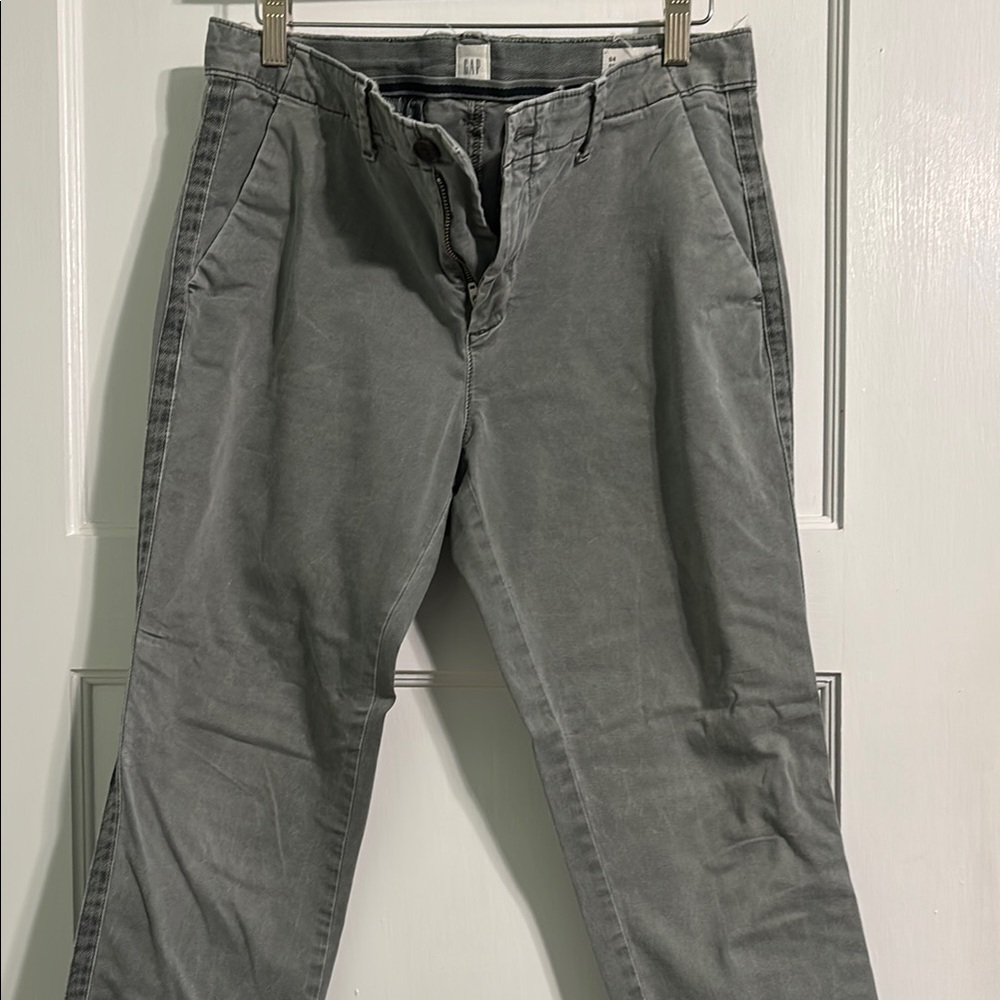 GAP olive green women’s chinos
